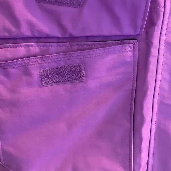 Lands End Kids Squall Waterproof Insulated Winter Parka w/ Grow-A-Long Sleeves - Picture 4 of 10